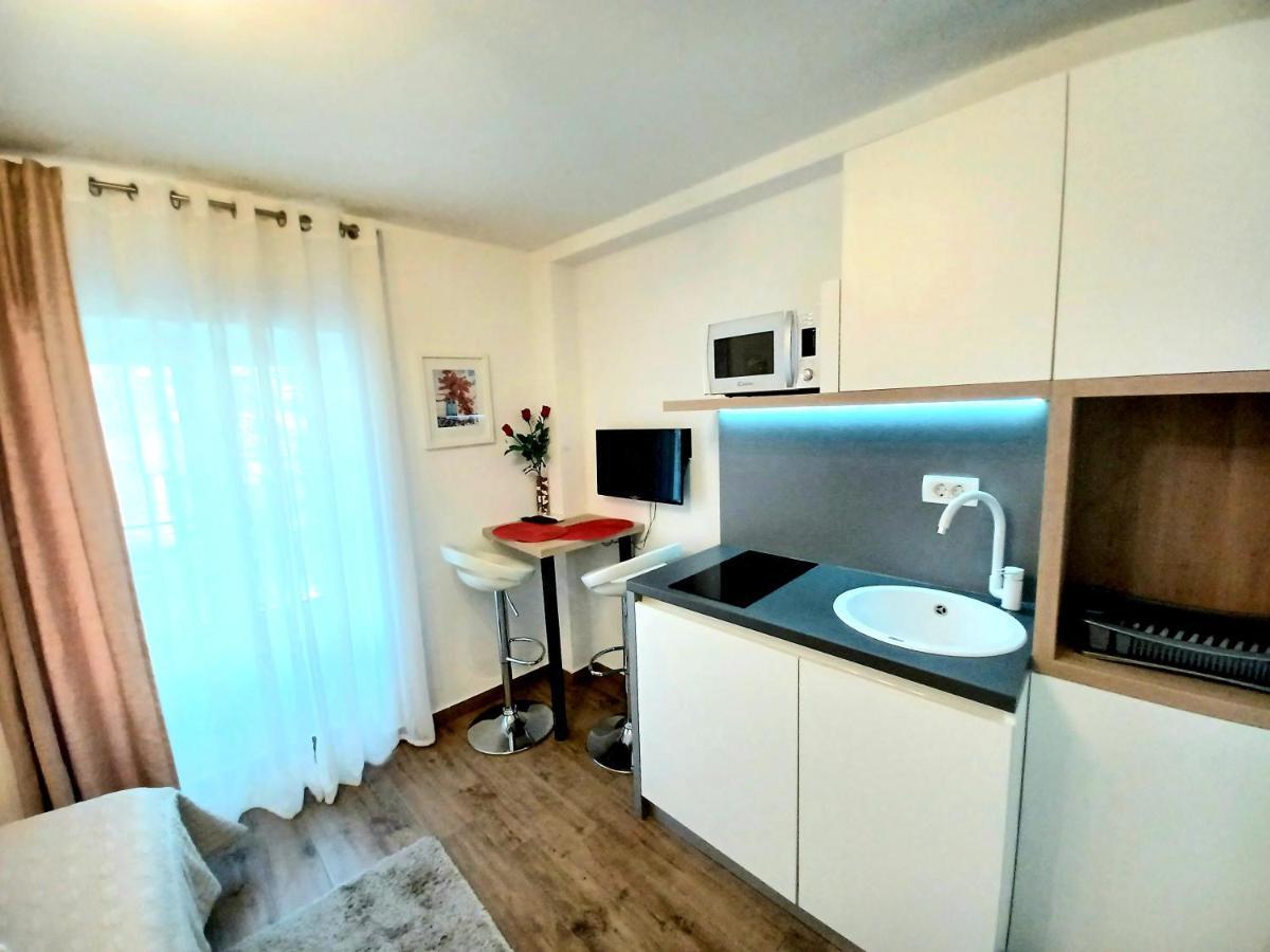 Studio Apartmani Pomalo/ Take It Easy Split Exterior foto